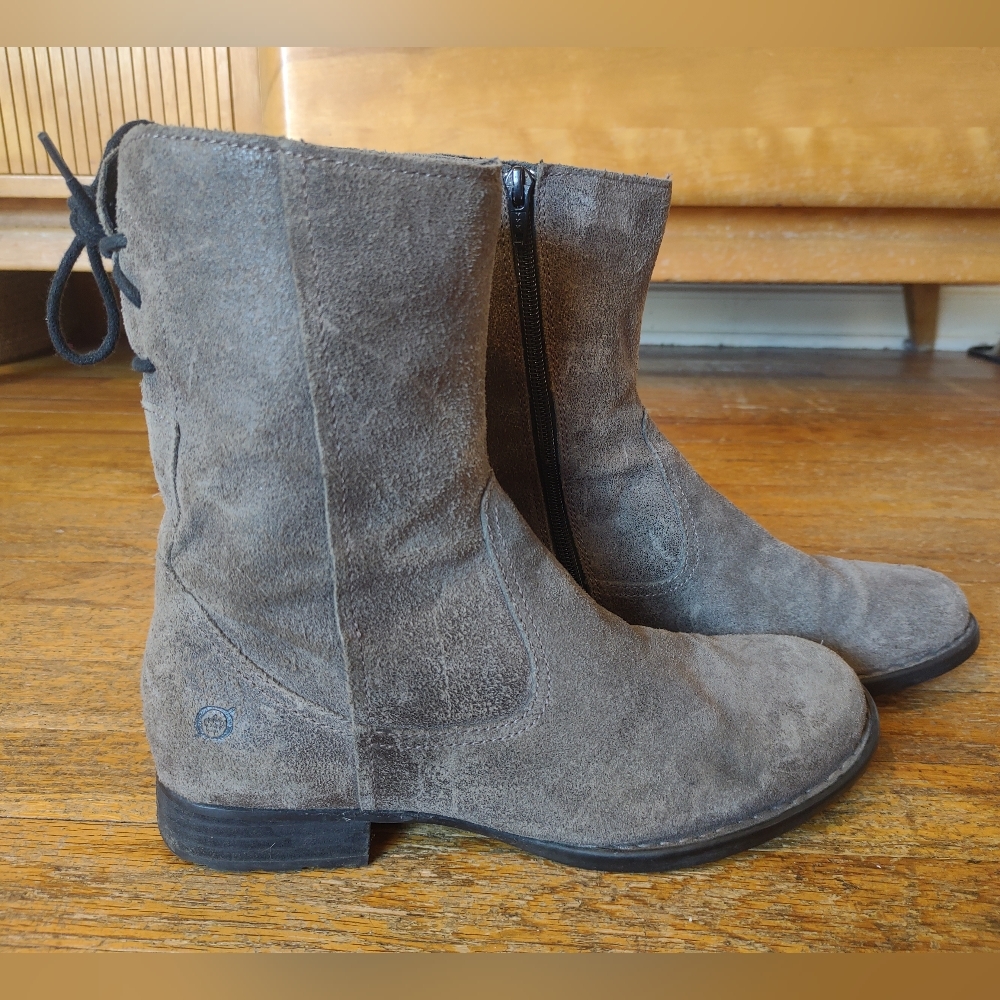 Grey nubuck suede Born boots